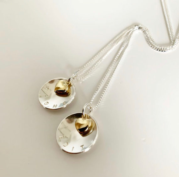 Coin namnhalsband med hjärta