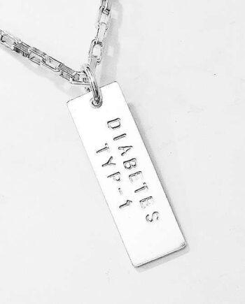 halsband med diabetesbricka i äkta silver