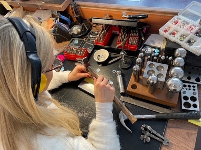 smycken  med gravyr amanda egilson silversmed