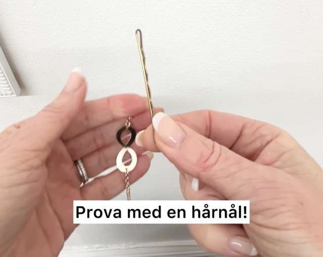 knäpp armband med hårnål